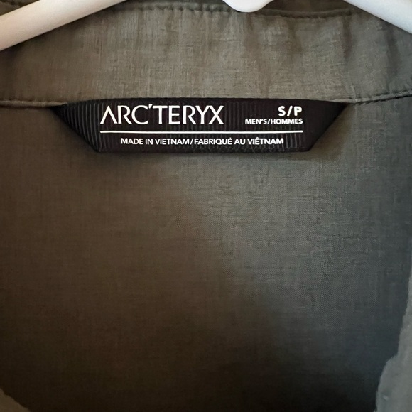 Arc’Teryx men’s tech polo size Small - Picture 4 of 4